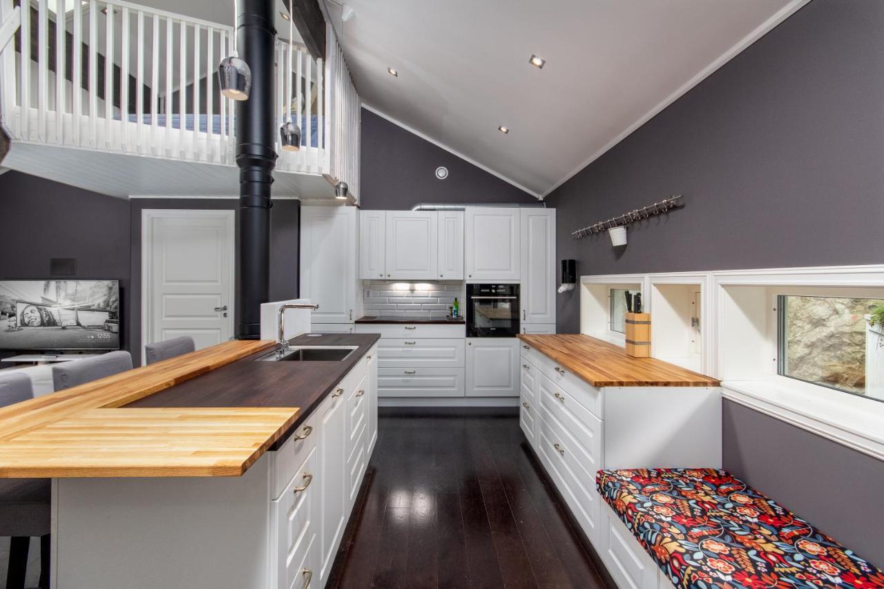 Panoramic Terrace, Huge Rain Shower And Cosy Lofts Flam Bagian luar foto